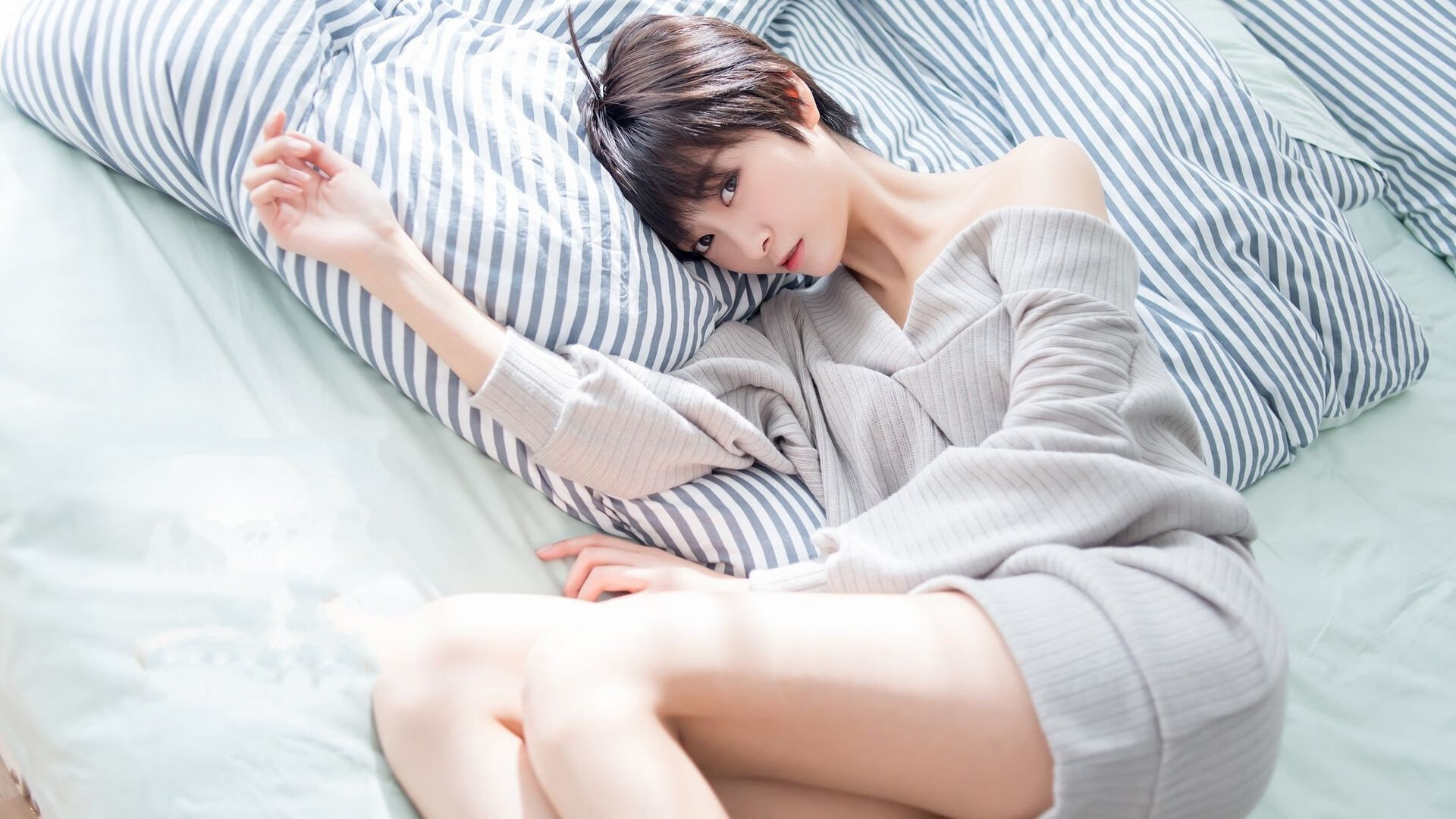 AYX GAMING-猛龙队球员高效表现，帮助球队取得连胜，猛龙队主力球员