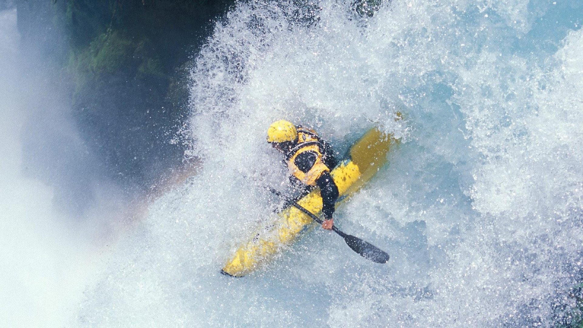 JDG加强选手团队协作能力专项训练