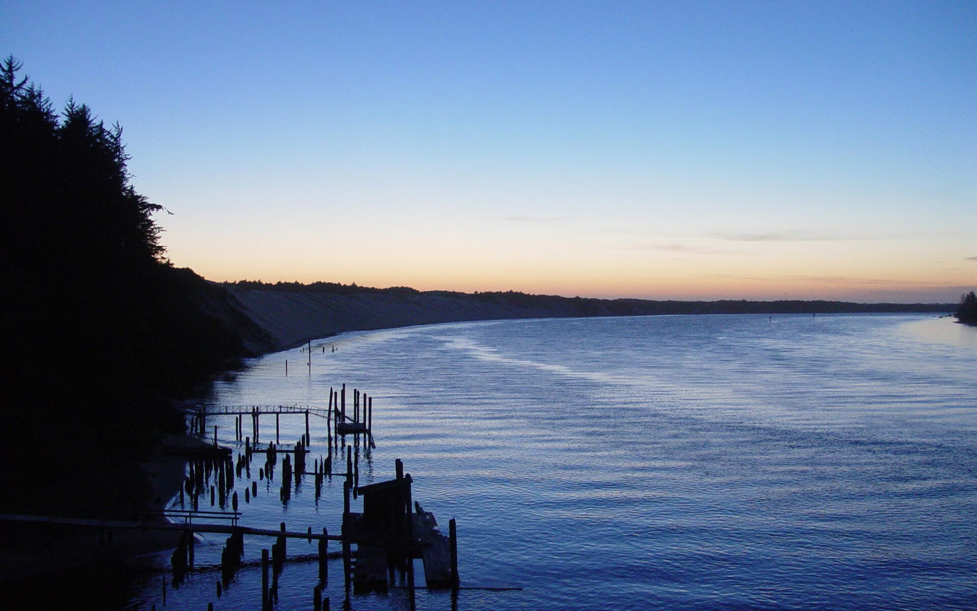 决赛在即:欧洲国家队将与对手争夺冠军,欧洲国家队比赛日时间安排