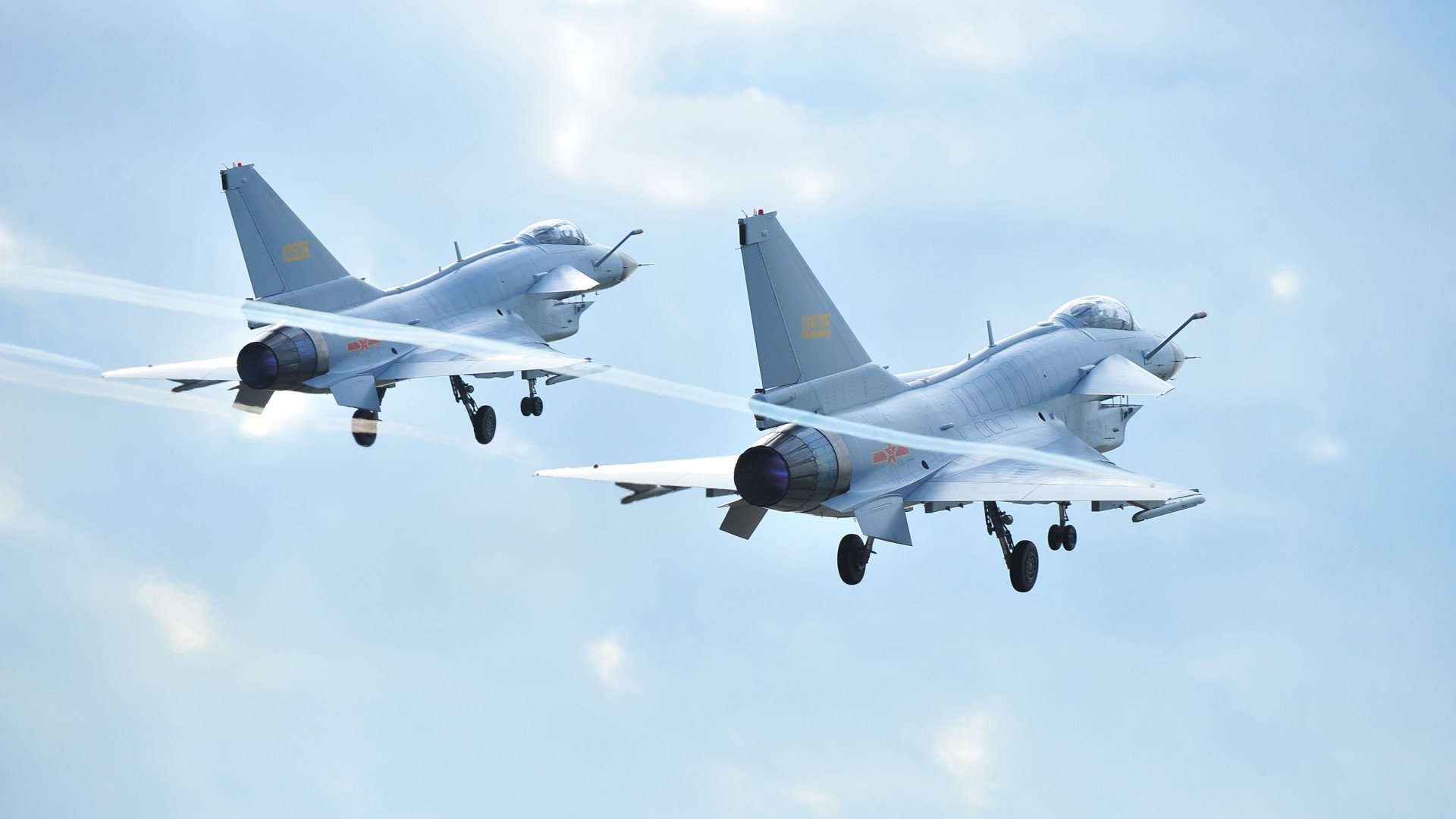 自由泳预赛瑞士选手全部晋级，4×200自由泳预赛