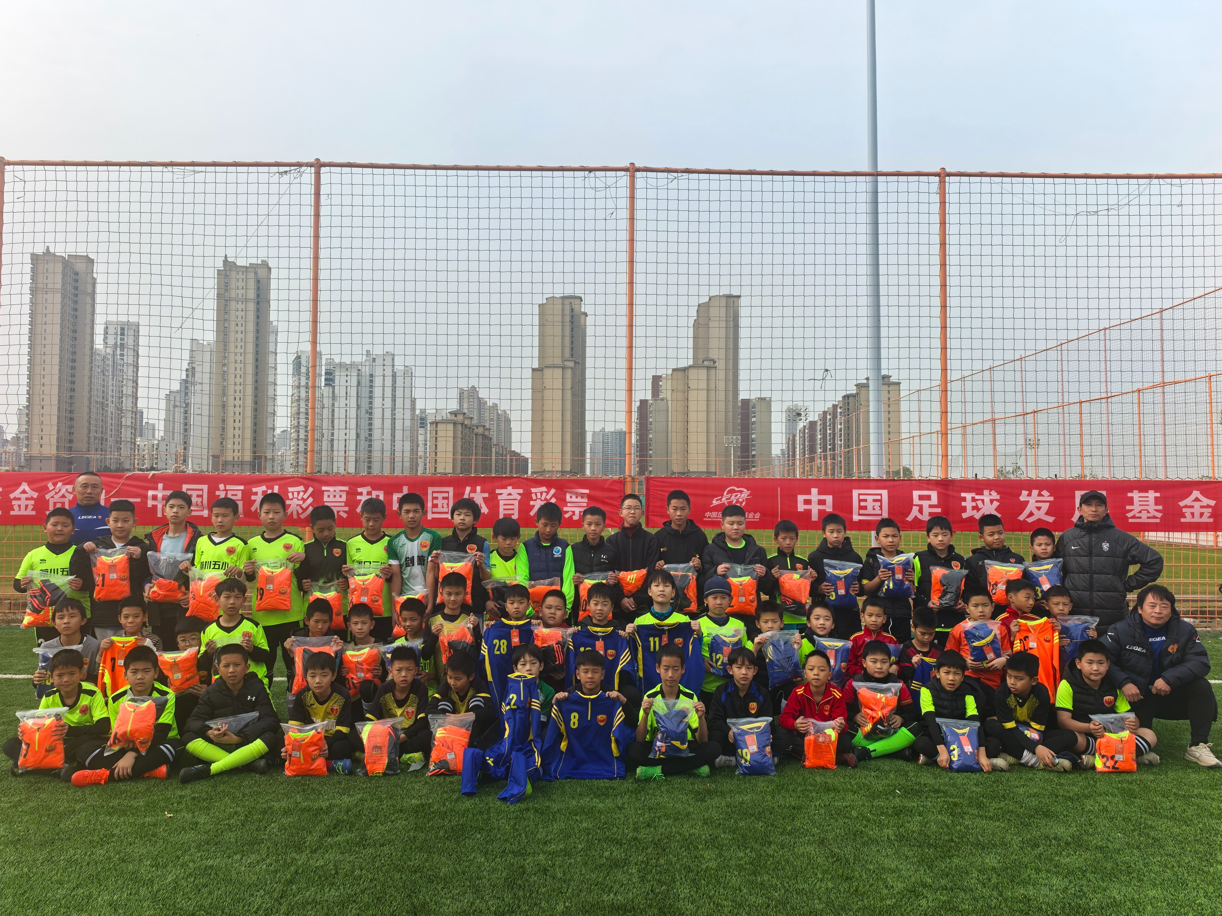 爱游戏体育:德甲的青训优势：如何培养顶级足球人才的简单介绍