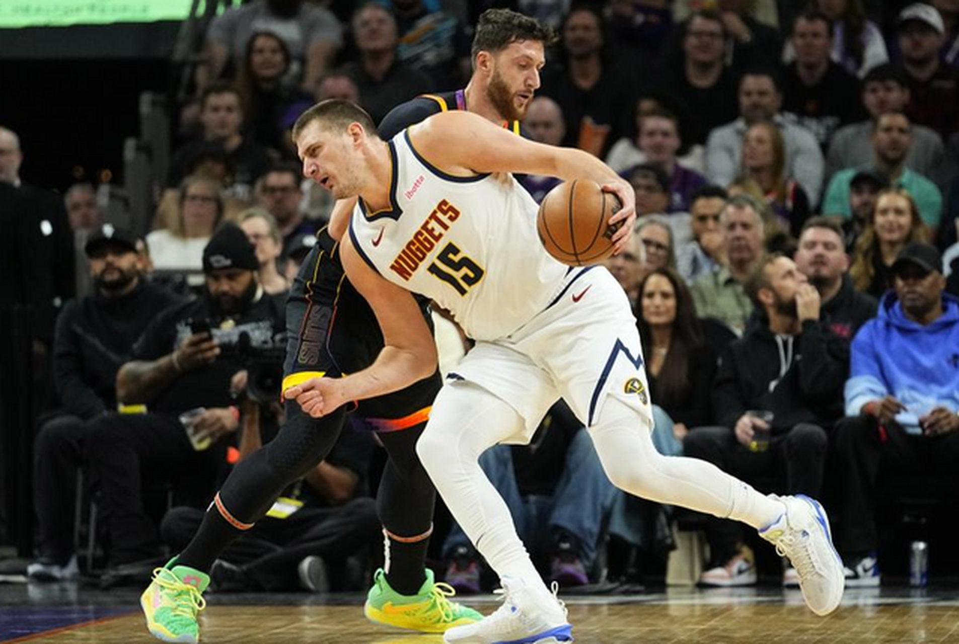 包含爱游戏官网:掘金队约基奇的低调与伟大：如何用实力征服世界？的词条