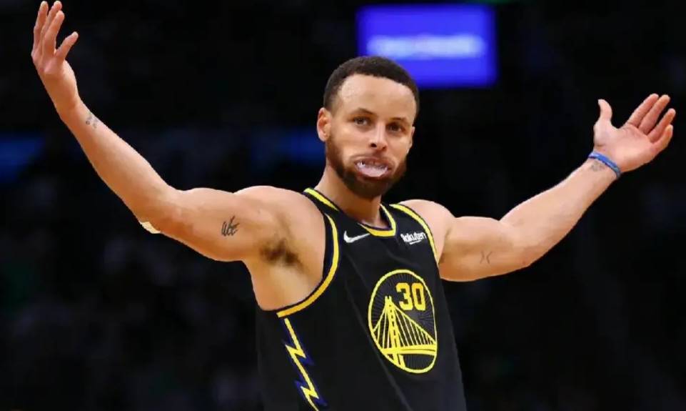 关于爱游戏官网:勇士队库里:如何继续激励下一代篮球运动员?的信息 关于爱游戏官网:勇士队库里:如何继续激励下一代篮球运动员?的信息